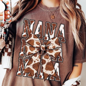 Lazo con estampado de vaca de Nana en formato PNG, diseño gráfico de sublimación de Nana occidental, arte digital con lazo de piel de vaca, coqueta de Nana campestre, manualidades de regalo para abuela