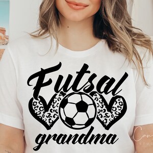 Futsal Oma svg, Futsal Grandma Mutter Shirt svg, Leoparden-Herz svg