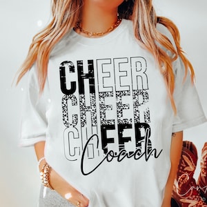 Cheer Coach Svg Png, Cheerleading Shirt Design, Cheer Squad Vector, schoolgeest Svg, sportteam ondersteuning voetbalwedstrijd Cheer Svg downloaden