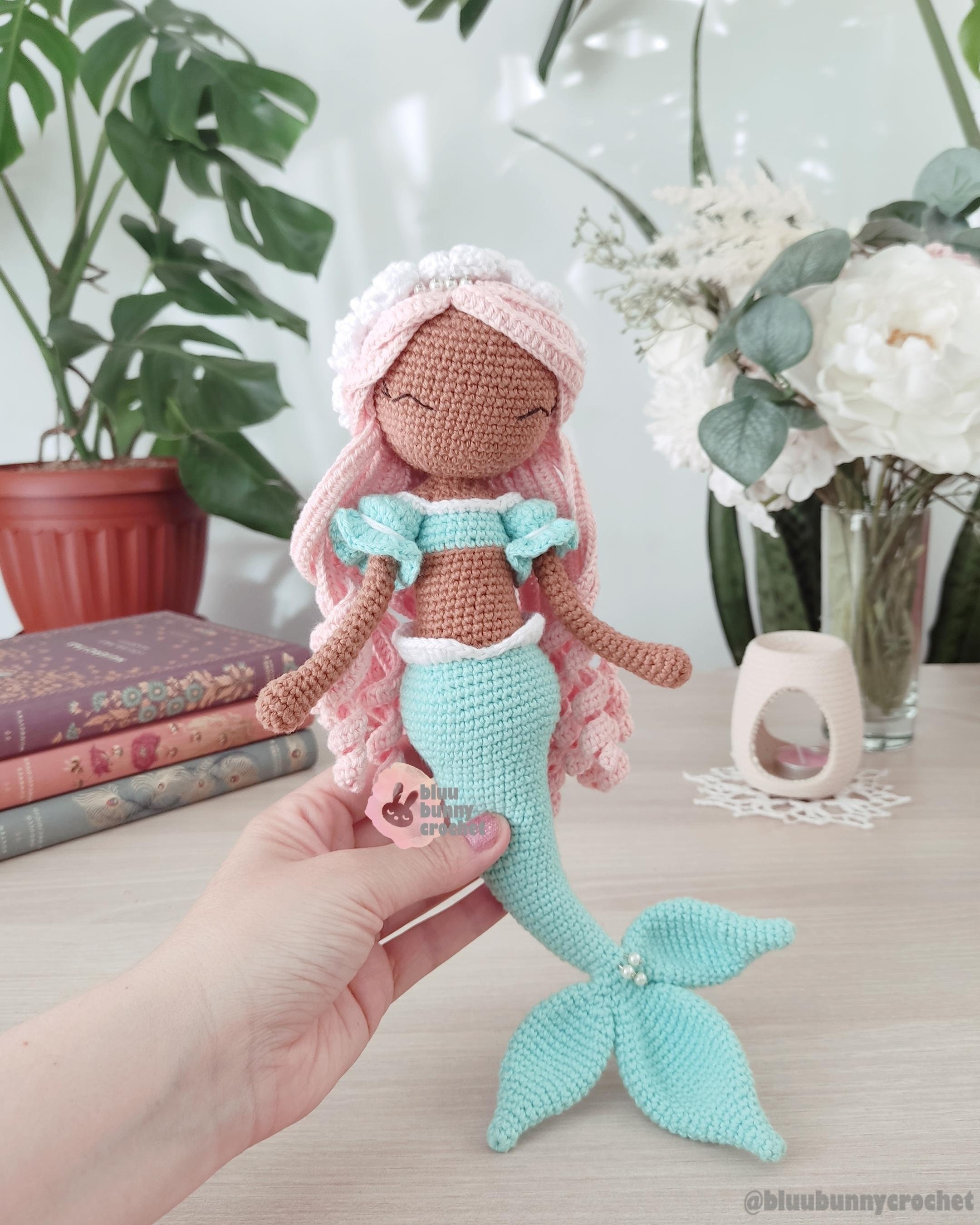 Principessa Ariel Sirena Coda Scintillante - Vestito per bambole da 11,5 pollici / 30 cm (bambole classiche Disney Princess) con punta a punta - Italia