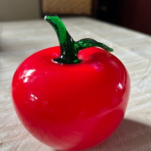 Vintage unmarked Murano hand blown glass apple.