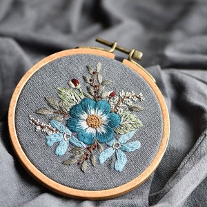 Buy Beginner Embroidery Kit, Easy Embroidery Kit for Beginners, Embroidery,  Flower Embroidery Kit, Dried Flowers, Needlepoint Kits, DIY Online in India  