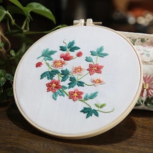 DIY Embroidery Kit beginner, Beginner Embroidery kit, Modern embroidery kit cross stitch, Hand Embroidery Kit, Needlepoint, DIY Craft Kit