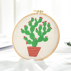 Embroidery Kit For Beginner floral | Modern Embroidery Kit with Pattern | Flowers Embroidery Full Kit with Needlepoint Hoop| DIY Craft Kit