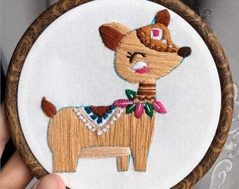 Embroidery kit Beginner | Beginner Embroidery | Modern Embroidery | Animal Embroidery Full Kit with Needlepoint Hoop| DIY Craft Kit