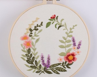 Kit de bordado principiante, kit completo con aro, bordado a mano de ardilla unicornio, bordado Crewel, kit de artesanía DIY Needlepoint Hoop Wall Art Kit