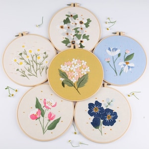 Embroidery kit Beginner | Beginner Embroidery | Modern Embroidery | Flowers Embroidery Full Kit with Needlepoint Hoop| DIY Craft Kit