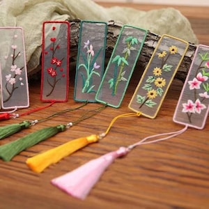 Transparentes Lesezeichen Stickpackung für Anfänger, Handstickerei Stickpackung, moderne Blumen Stickerei Full Kit, Nadelspitzen Stickpackung, DIY Craft Kit