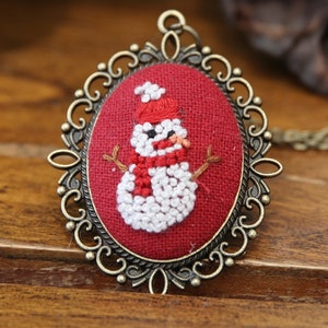 Necklace Embroidery Kit beginner, Snowman Embroidery kit, Modern embroidery kit cross stitch, Hand Embroidery, Needlepoint, Craft Kit