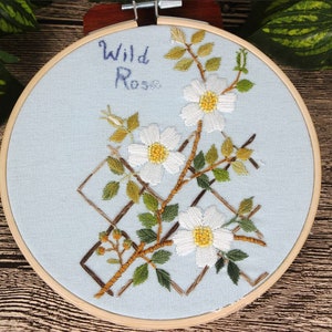 Floral Embroidery Kit for Beginner,Wild rose embroidery kit starter, embroidery kit modern, embroidery kit floral, full embroidery kit
