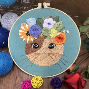 Embroidery Kit For Beginner floral | Beginner Embroidery Kit, cross stitch| Cat Embroidery Full Kit with Needlepoint Hoop| DIY Craft Kit