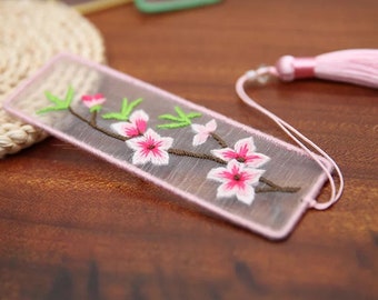 Transparent Bookmark Embroidery Kit For Beginner, hand Embroidery Kit, Modern Flowers Embroidery Full Kit, needlepoint kit, DIY Craft Kit