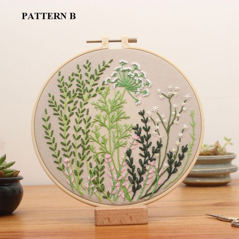 Easy Embroidery Kit Beginner, Modern floral Plant hand Embroidery Kit, Needlepoint Kit, DIY Craft Kit, Crewel embroidery, DIY embroidery set Pattern B (T44)