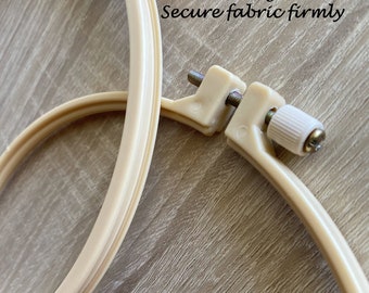 Borduurring, plastic borduurring met groef, kruissteekring, houten displayframe, borduurringstandaards