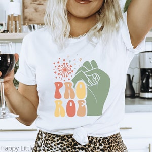 Retro Pro Roe Shirt, Women&#39;s Rights, Protect Women&#39;s Rights, Clothing for Women, Retro Shirt, Feminist Shirt, Pro Choice Shirt, 1973 tshirt