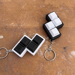 Z 4 key Mechanical Keyboard Fidget | Keyboard Switch | Button Clicker | Clicky with Keychain