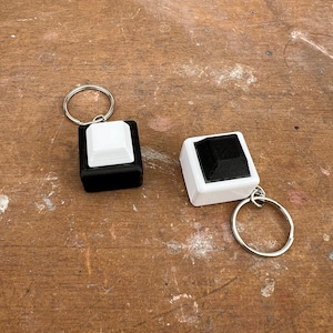 1 Key Mechanical Keyboard Fidget | Keyboard Switch | Button Clicker | Clicky with Keychain