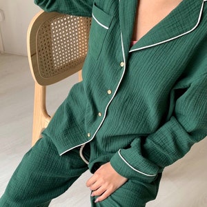 Muslin Pajama set Double gauze loungewear 100% cotton pyjama Bachelorette party pjs Emerald green pajama Crinkle cotton pajama  Matching set