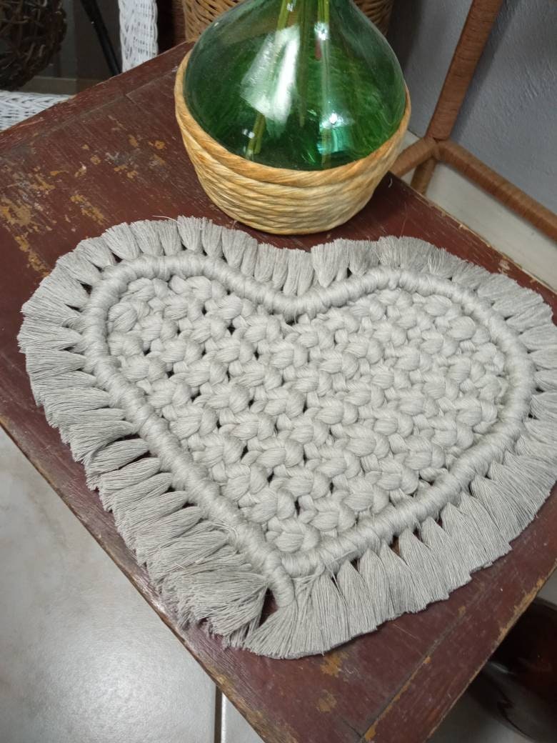 Napperon Sous Verre ou Tasse Macramé Coeur