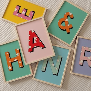 Impresión de letras del alfabeto, impresión de iniciales personalizada, decoración infantil personalizada, impresión colorida y vibrante, arte para habitación de bebé, sin marco, tamaño A4-A1, 5x7-24x36