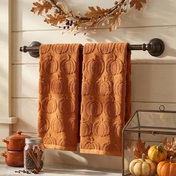 Pumkin Fall Hand Kitchen Towel, Autumn Dish Towel, Harvest Bathroom Decor, Seasonal Drying Towel