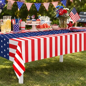 Tafelkleed Amerikaanse vlag, verpakking van 4 of 8 stuks, patriottische tafelkleden, 54 x 108 plastic wegwerptafelkleden, 4 juli-decoraties, gedenkteken