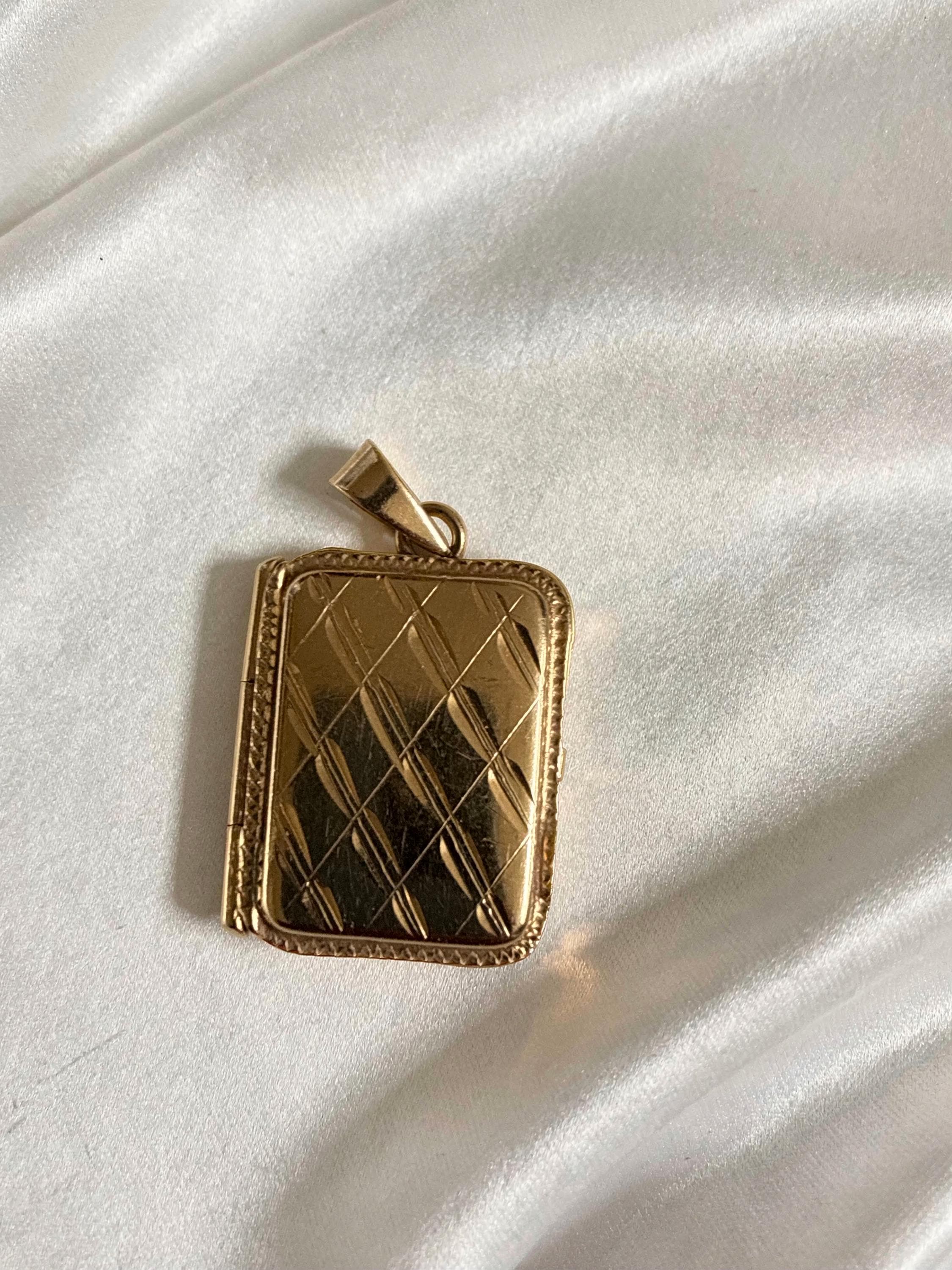 Rectangular Gold Locket Vintage 1980s 14K Gold Rectangular Locket Pendant | Italian Yellow Gold ...