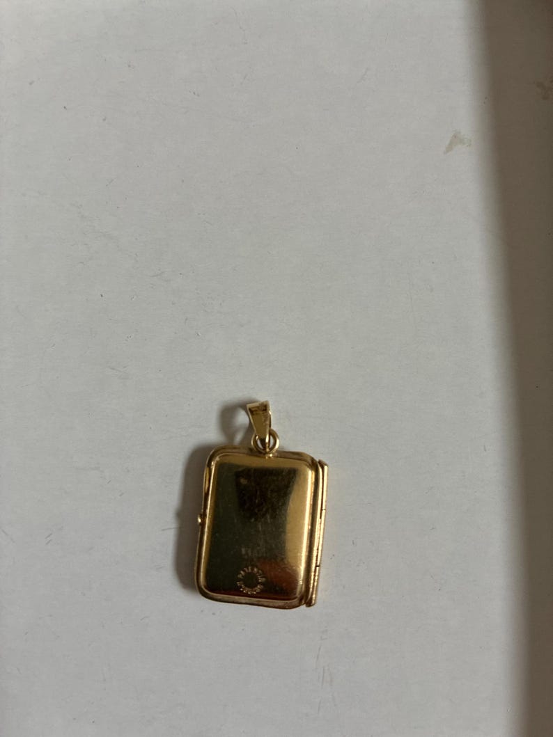 Rectangular Gold Locket Vintage 1980s 14K Gold Rectangular Locket Pendant | Italian Yellow Gold ...