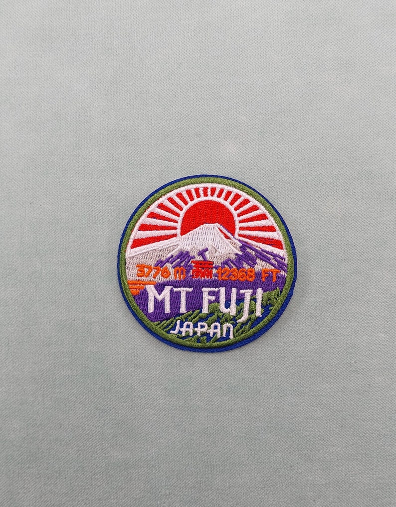 Patch Fuji Japan thermocollant, écusson brodé soleil levant image 1