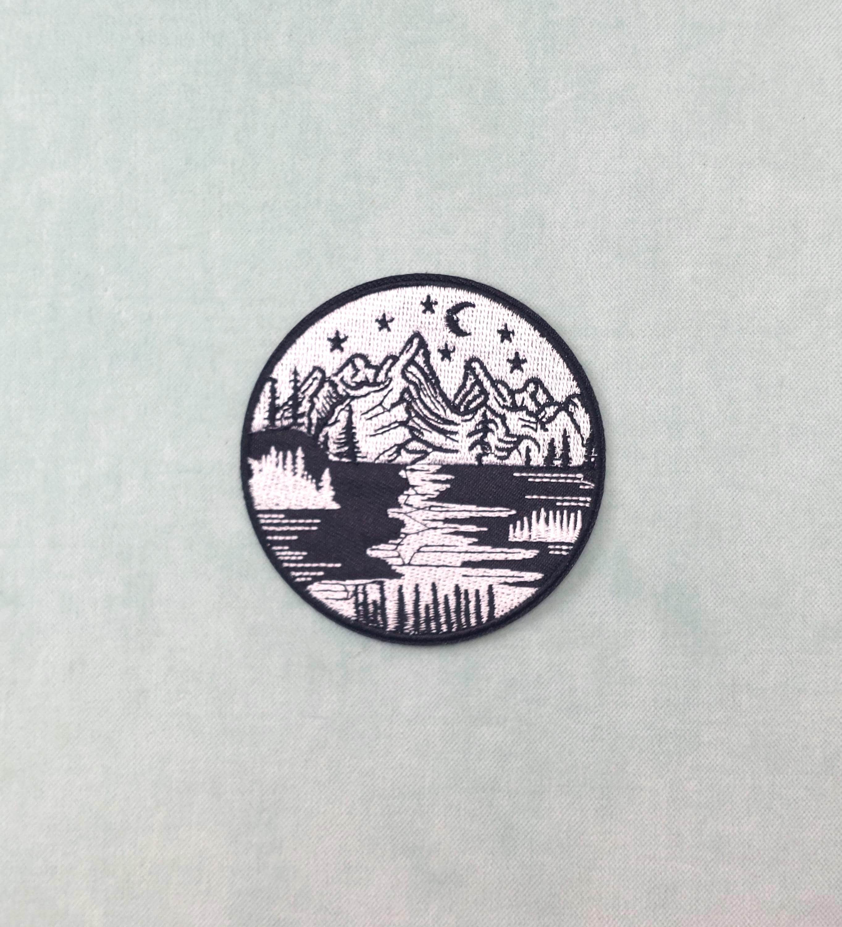 X 1 applque écusson/patch brodé thermocollant motf oseau cgogne