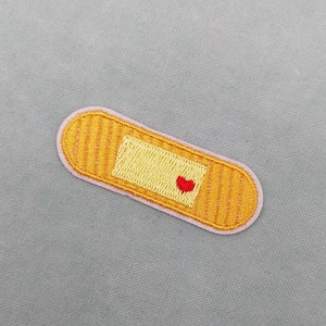 Patch Pansement cœur thermocollant, Écusson Sparadrap brodé sur fer image 2