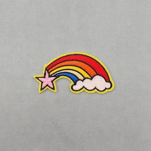 Haftowana naszywka Rainbow Cloud, naszywka na naprasowanka