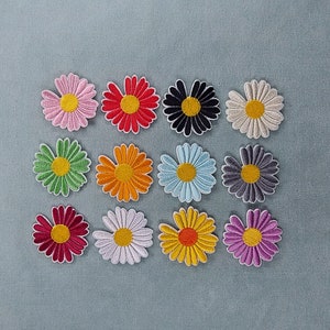 Patch marguerite thermocollante brodée, En 6 couleurs, customiser vêtements et accessoires image 2