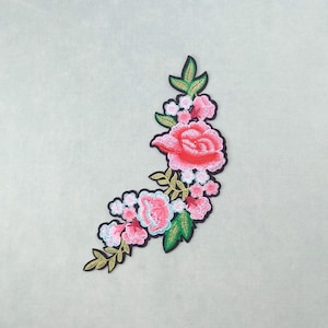 Großer, aufbügelbarer Blumenaufnäher, 29 cm x 10 cm, gestickter Aufnäher auf Bügeleisen