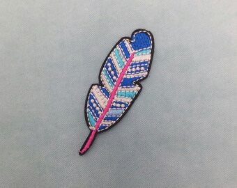 Iron-on Indian feather patch 7 cm / 2.5 cm, Embroidered badge on iron