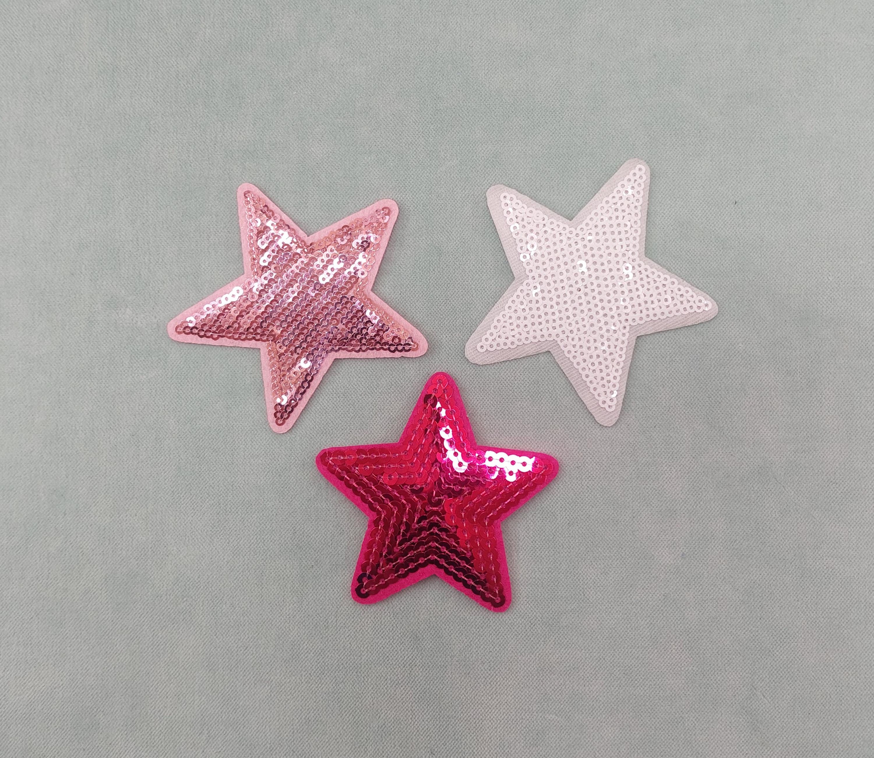 Pièce Thermocollante Papillon à Sequins Roses : Appliqué Rose Foncé (5,1 Cm X 6,1 Cm) - France