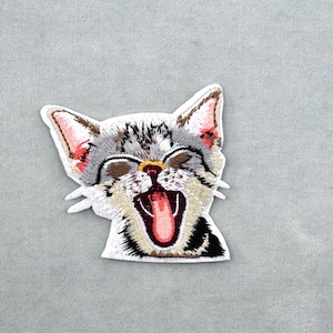Embroidered meowing cat patch, embroidered iron-on patch