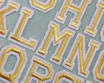 Goldfarbene Buchstaben-Aufnäher zum Aufbügeln, bestickte Abzeichen, Anpassen, Personalisieren