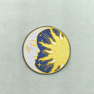 Patch thermocollant Lune soleil brodé