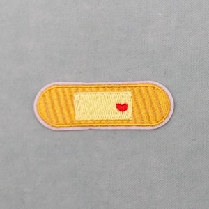 Iron-on Heart Bandage Patch, Embroidered Iron-on Plaster Badge