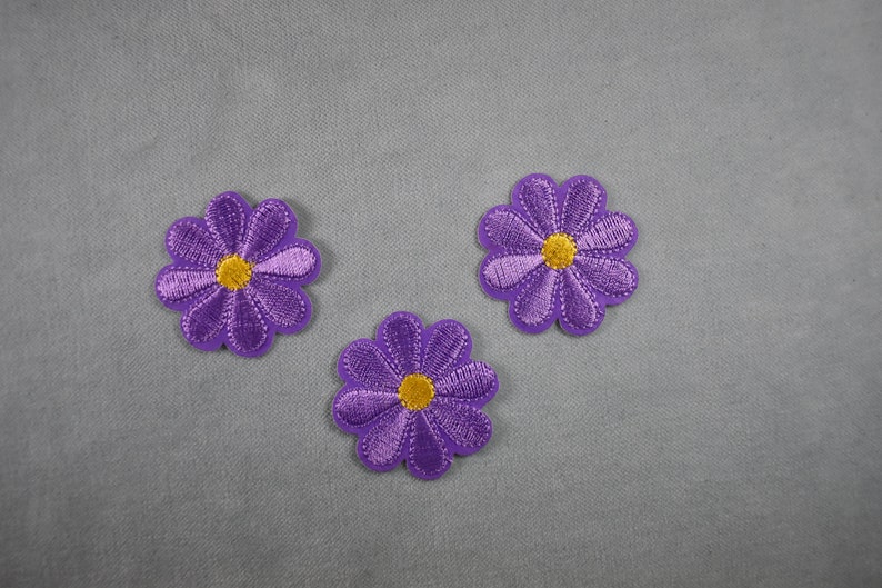 Set of 3 iron-on flowers embroidered on iron or sewn, customize clothes and accessories image 7