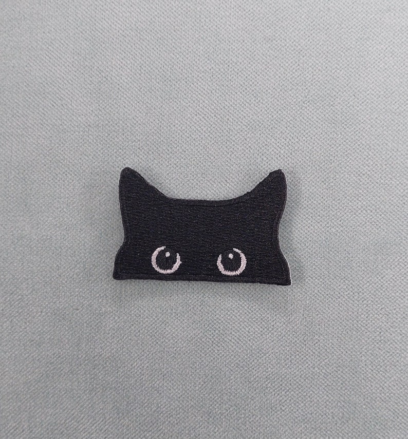 Patch regard chat noir, écusson thermocollant brodé image 1