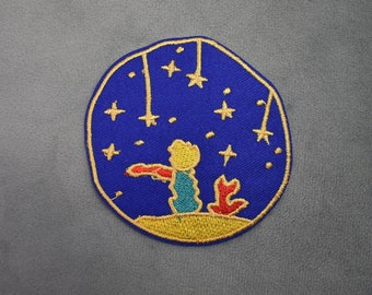 Star patch embroidered iron-on badge, iron on patch, sewing patch, customize clothing and accessories