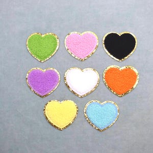 Patch cœur chenille contour doré, écussons thermocollants différents couleurs, fer sur patch, patch à coudre