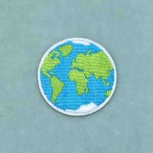 Toppa termoadesiva raffigurante il pianeta Terra, distintivo con globo ricamato su ferro