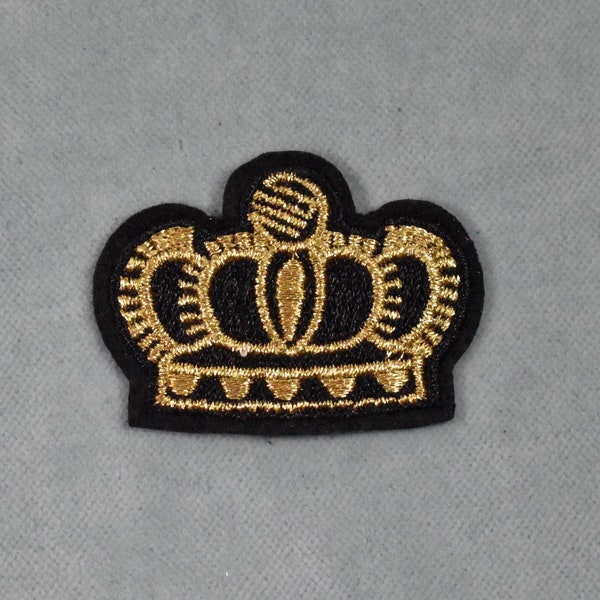 Golden Crown Patch, Thermo-adhesive shield embroidered on iron or sewing, customize clothing and accessories