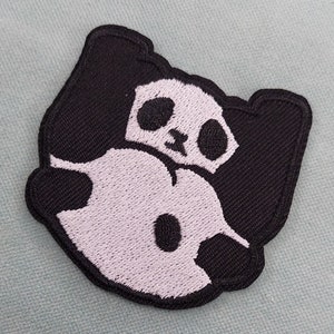 Patch Funny panda thermocollant 5.8 cm / 5.8 cm, Écusson brodé sur fer image 2