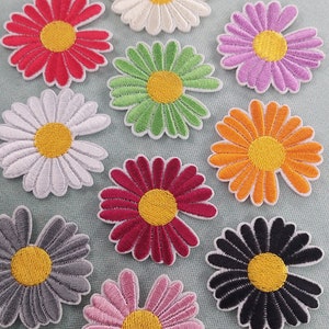 Patch marguerite thermocollante brodée, En 6 couleurs, customiser vêtements et accessoires image 4