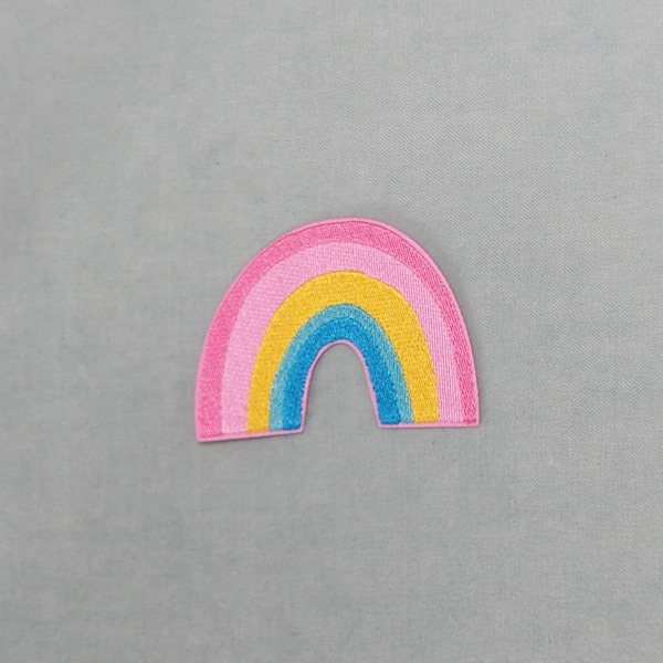 Patch Pink Rainbow, écusson thermocollant brodé