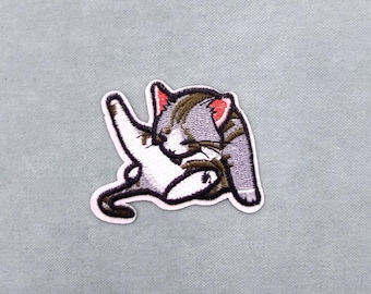 Aufnäher mit leckender Katze, gestickter Bügelaufnäher, Bügelaufnäher, Aufnäher zum Aufnähen, Kleidung und Accessoires individuell gestalten
